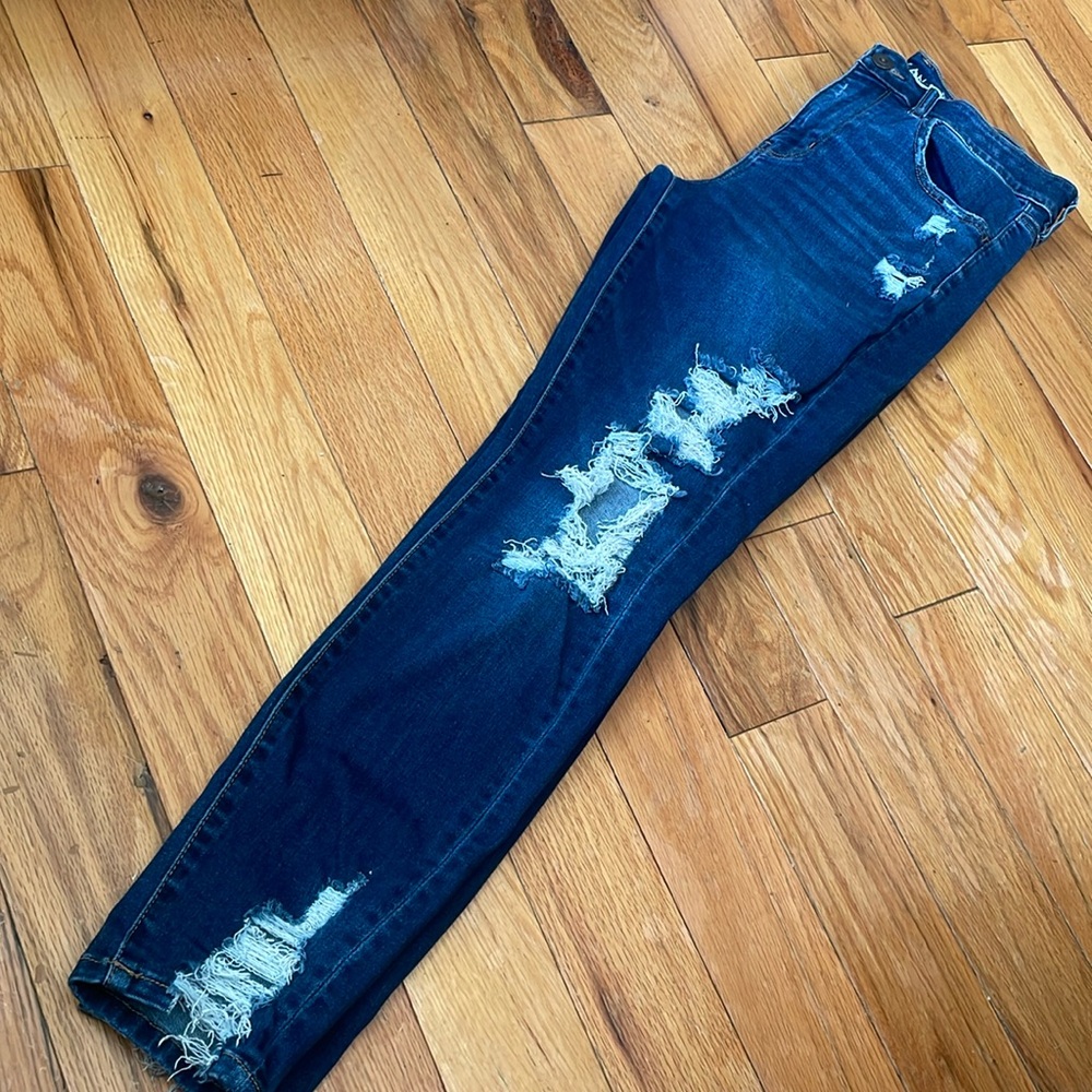 American eagle ripped jeans